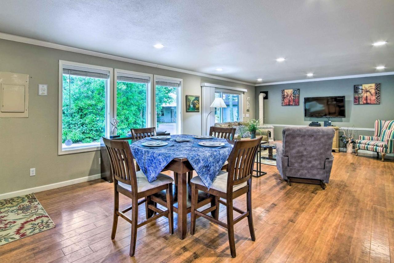 Coos Bay Retreat Less Than 2 Mi To Marina And Casino! 外观 照片